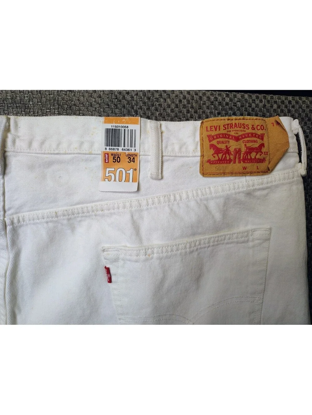 Levis 501 Original Fit Big & Tall Mens Jeans W50 L34 White Denim Button Fly NWT
